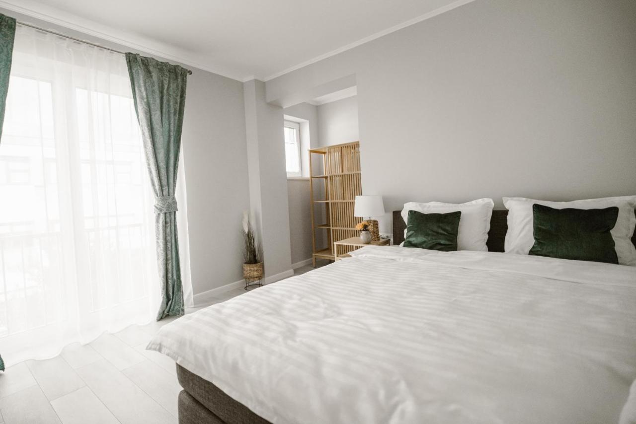 Sibiu Ezonia Central Apartment Dış mekan fotoğraf