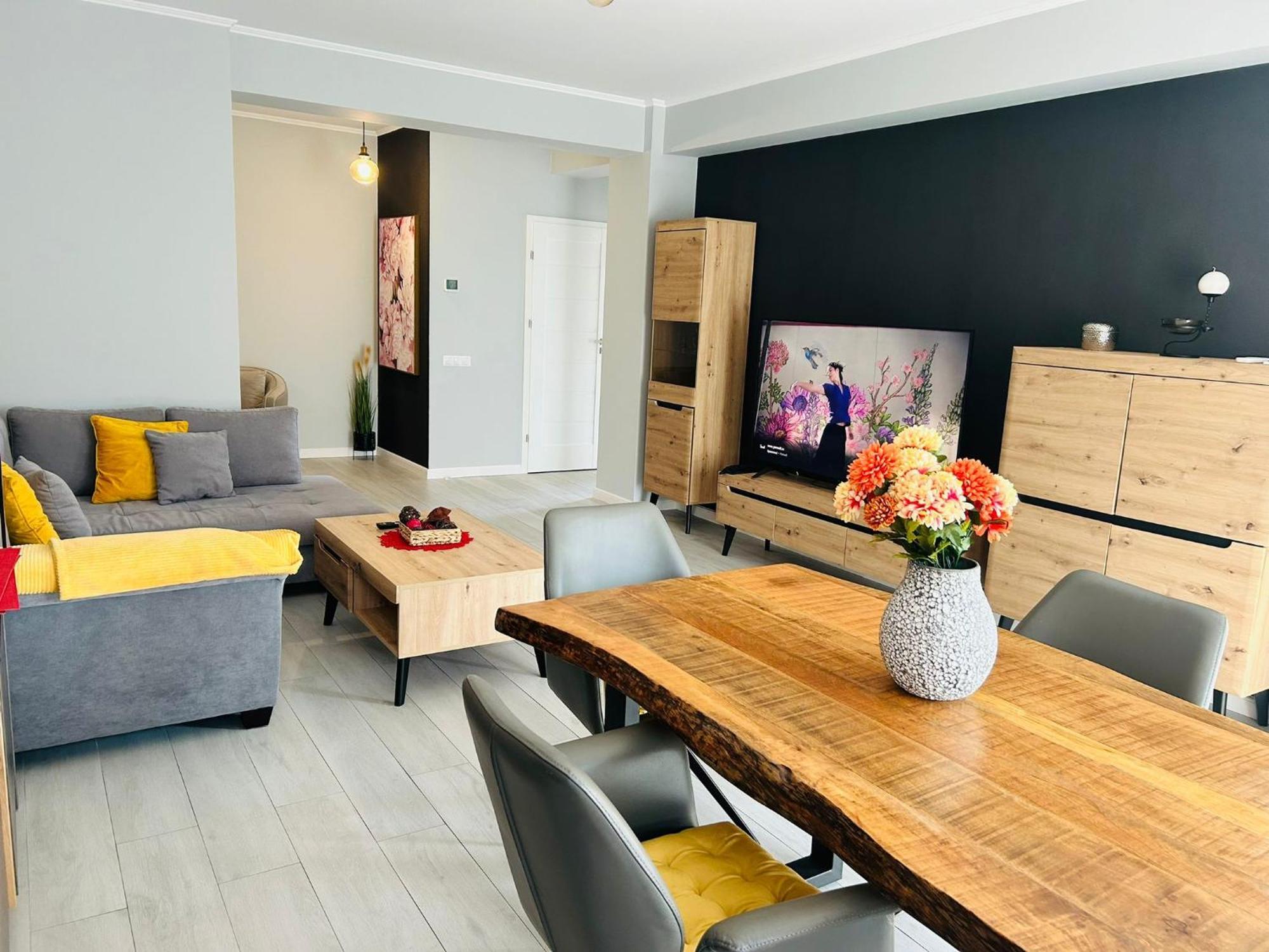 Sibiu Ezonia Central Apartment Dış mekan fotoğraf